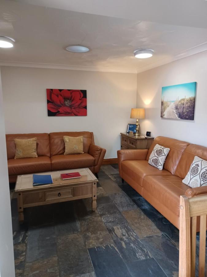 Dunroaming Cottage Pendine Ngoại thất bức ảnh