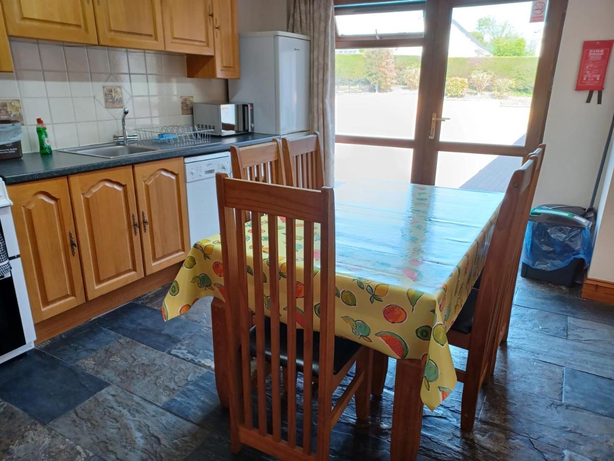 Dunroaming Cottage Pendine Ngoại thất bức ảnh